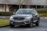 Volvo XC40 T5 Plug-in Hybrid Inscription 2002 года (UK)